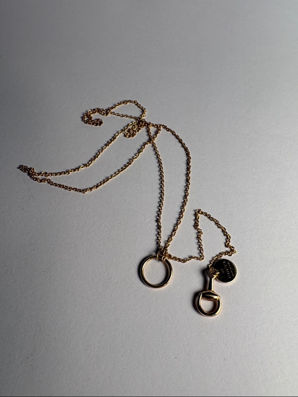 Gucci 18k gold Lariat necklace with stirrup